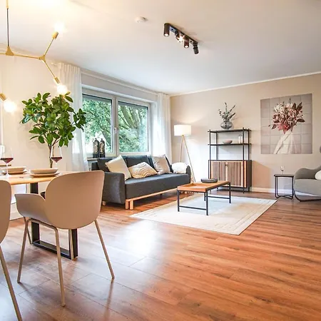 Homefy Bright And Cozy Holiday Apartment - Washer & Dryer - Free Parking Essen Extérieur photo