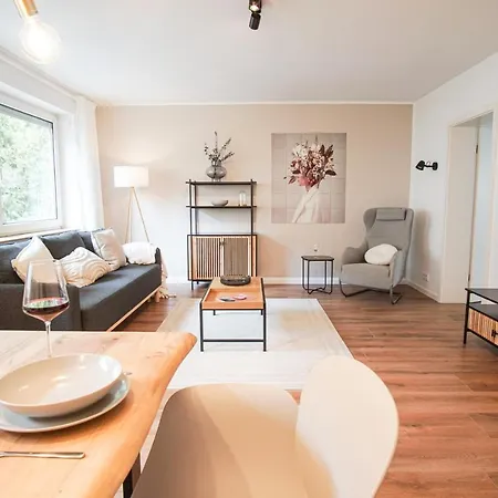 Homefy Bright And Cozy Holiday Apartment - Washer & Dryer - Free Parking Essen Extérieur photo